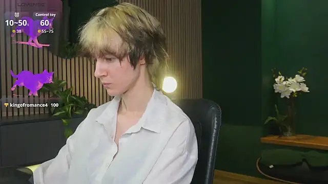 Senpai_Sins' Live XXX Chat