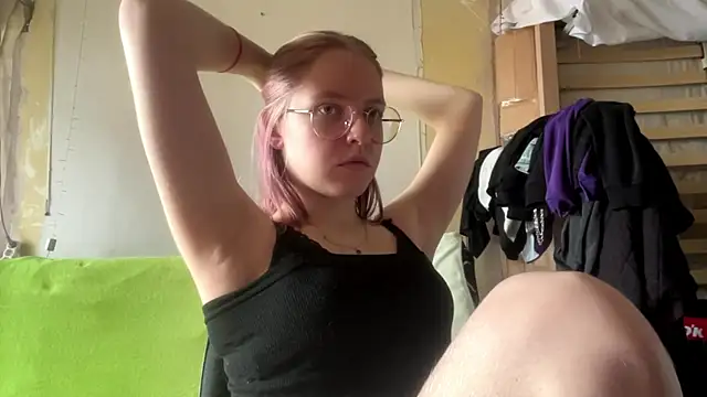 WinifredLunney's Webcam Show