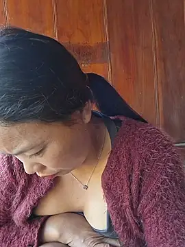 Bini-ll's Live XXX Chat