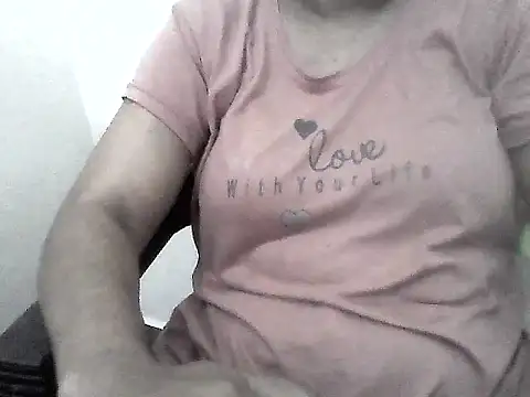 bellynelly26 – webcam-show