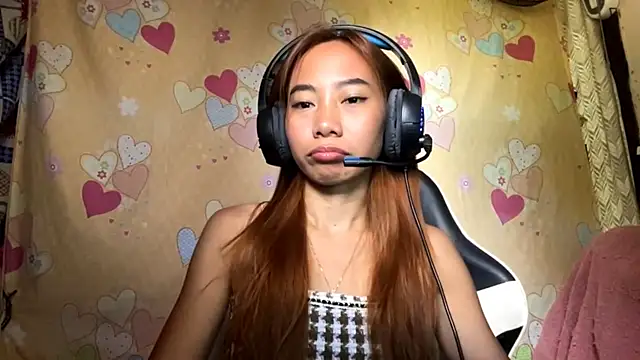 PiaSwida's Live XXX Chat