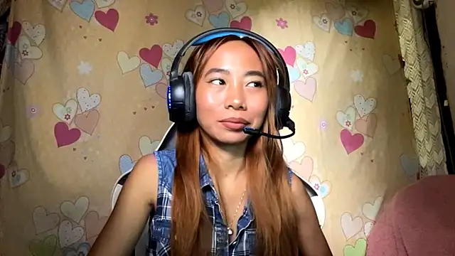 PiaSwida's Live XXX Chat