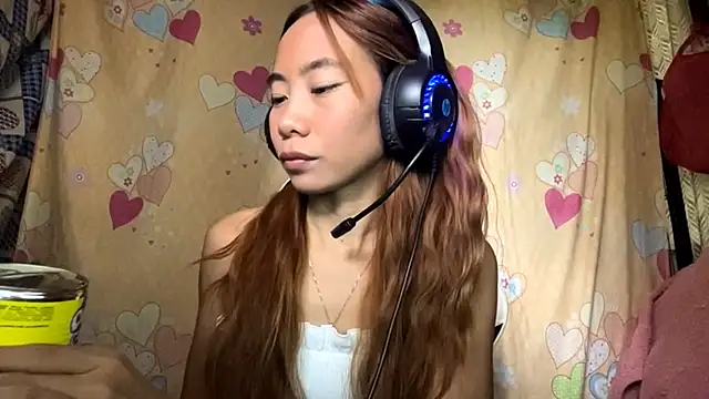 PiaSwidaのライブXXXチャット