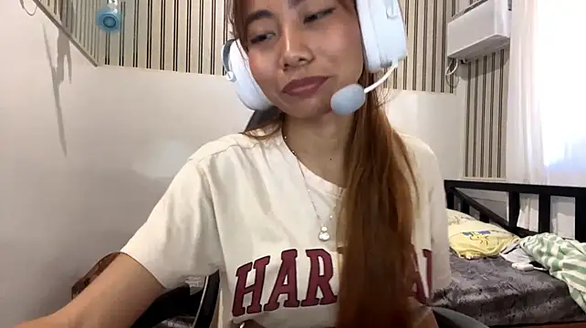 PiaSwida's Live XXX Chat