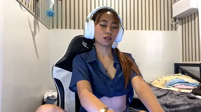 PiaSwida Pertunjukan Webcam