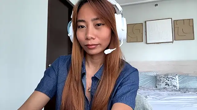 PiaSwidan Live XXX chat