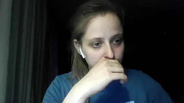 LeaWetGirl – Kamerová šou