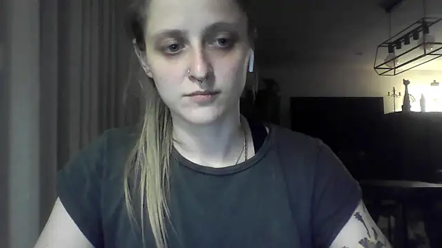 LeaWetGirl Show in webcam