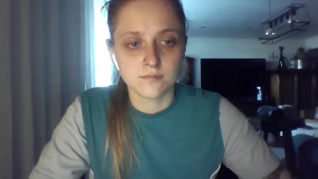 LeaWetGirl Webcam-Show