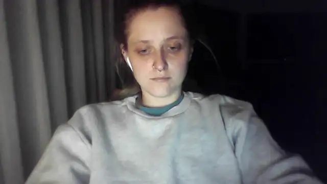 LeaWetGirl webcam show