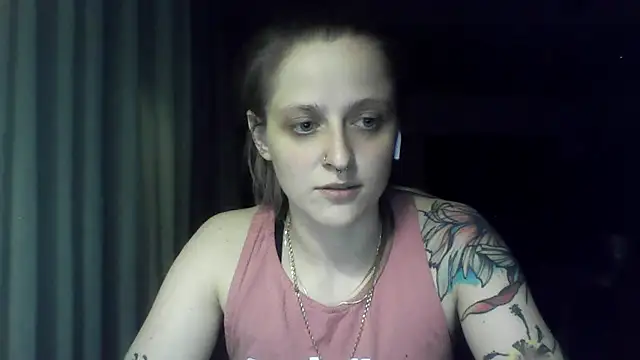 LeaWetGirl Show in webcam