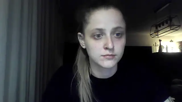 Chat soba uživo modela LeaWetGirl