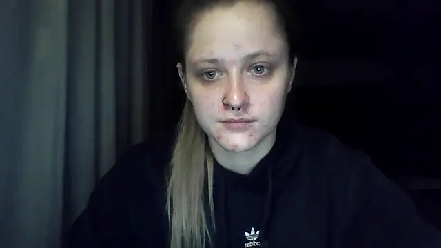 LeaWetGirl webkamerás műsora