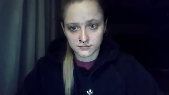 LeaWetGirl Show Webcam