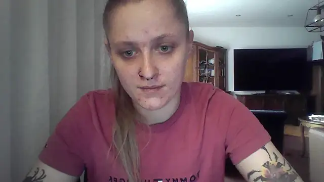 LeaWetGirl Adlı Modelin Web Kamerası Şovu