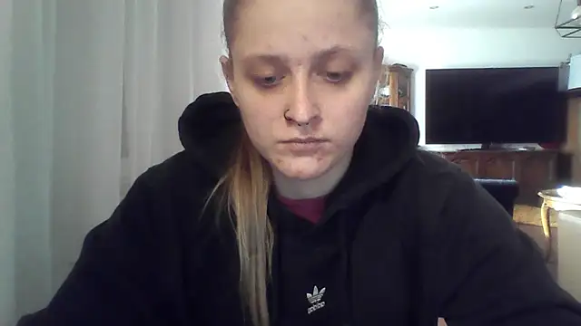 LeaWetGirl webcam show