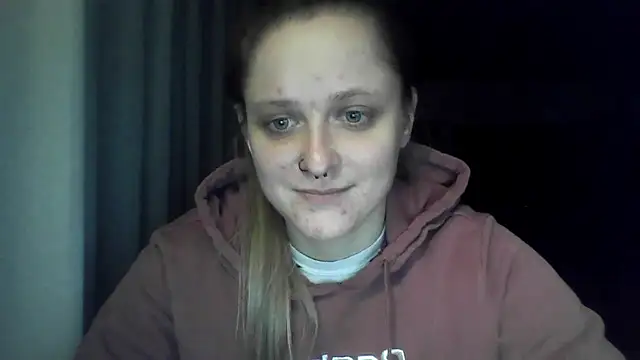 LeaWetGirl webcam show