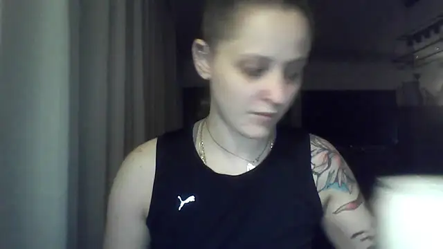 Pokazy przed kamerką – LeaWetGirl