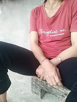 Jadi_M 在線直播表演
