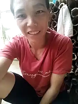 Jadi_M 在線直播表演