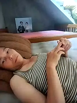 Jadi_M Show Webcam