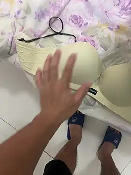 gaojujiang_8 Show in webcam