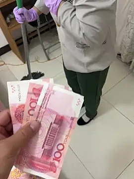 gaojujiang_8: διαδικτυακό σόου στην κάμερα