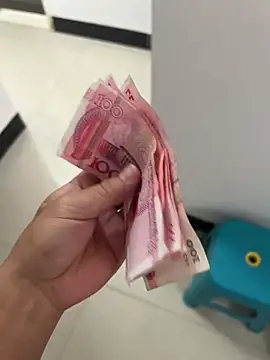 gaojujiang_8: διαδικτυακό σόου στην κάμερα