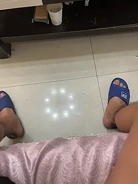 gaojujiang_8's Webcam Show