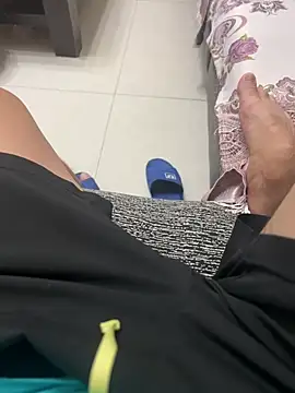 gaojujiang_8's Webcam Show