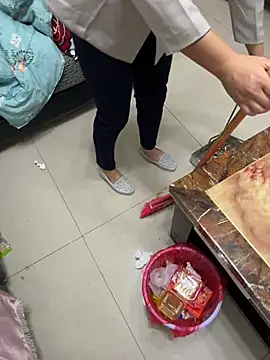 Show modela gaojujiang_8 na web-kameri