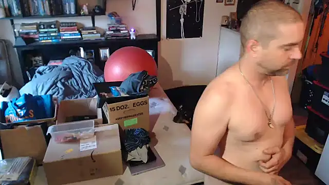 Show modela Daddy_Werewolf na web-kameri
