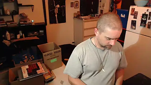 Daddy_Werewolf Show in webcam