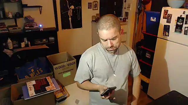 Daddy_Werewolf webcam show