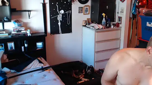 Daddy_Werewolf Webcamshow