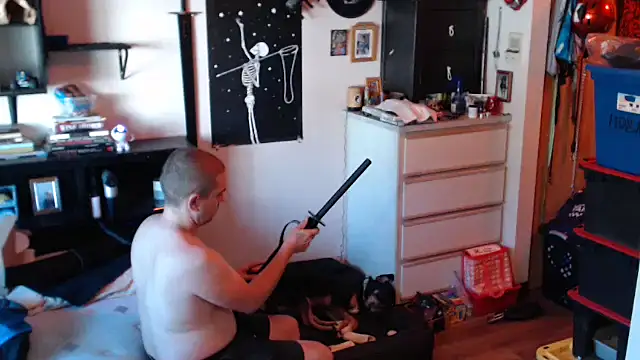 Daddy_Werewolf – webcam-show