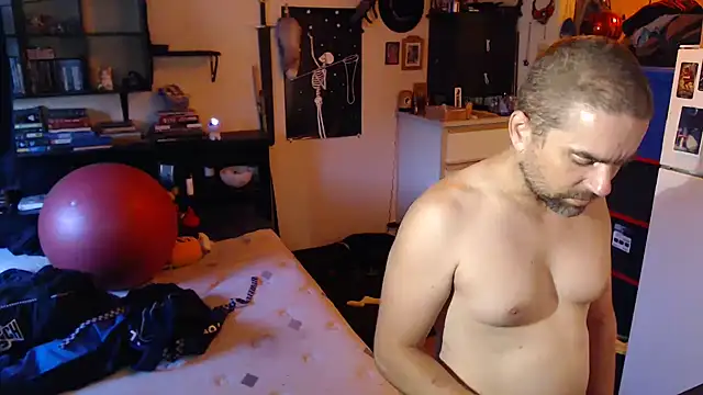 Daddy_Werewolf: вебкам-шоу