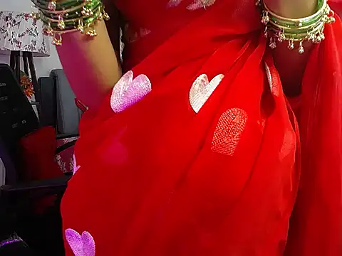 Love_Sundari Adlı Modelin Canlı XXX Sohbeti