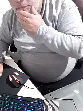 12Paradarte webkamerás műsora