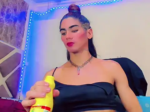 ts_latinaxxxts' Webcam Show