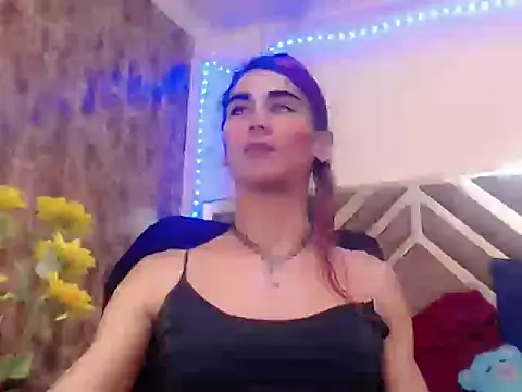 Pokazy przed kamerką – ts_latinaxxxts