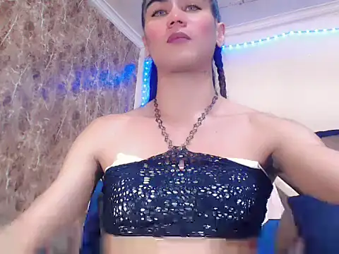 ts_latinaxxxts' Webcam Show