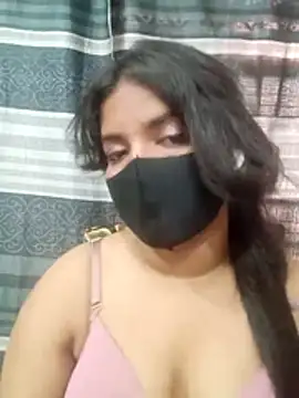 Shathi56 Adlı Modelin Canlı XXX Sohbeti