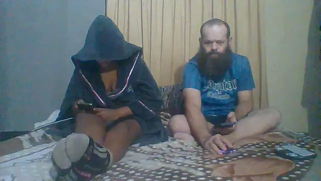 Interracialcouple35's Webcam Show