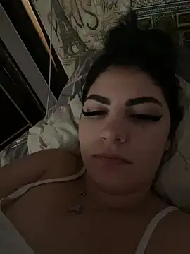 Show modela _Lunariaa_ na web-kameri