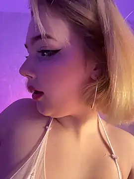 SophieWannaPlay: вебкам-шоу