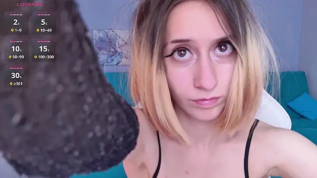 College_Girl_18's Webcam Show