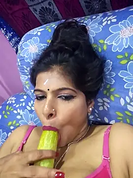 SUZY_QUEEN01's Webcam Show