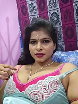 Pokazy przed kamerką – SUZY_QUEEN01