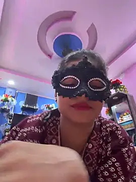 ADV_AYESHA Show in webcam